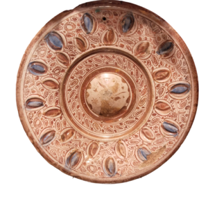 Plato de reflejo metálico. Triana, siglo XVI